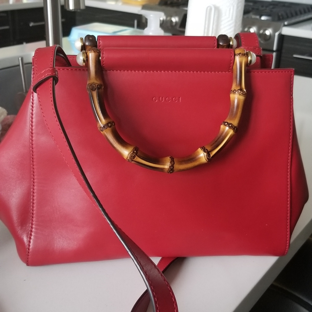 REDUCED/Firm Gucci “Nymphaea”